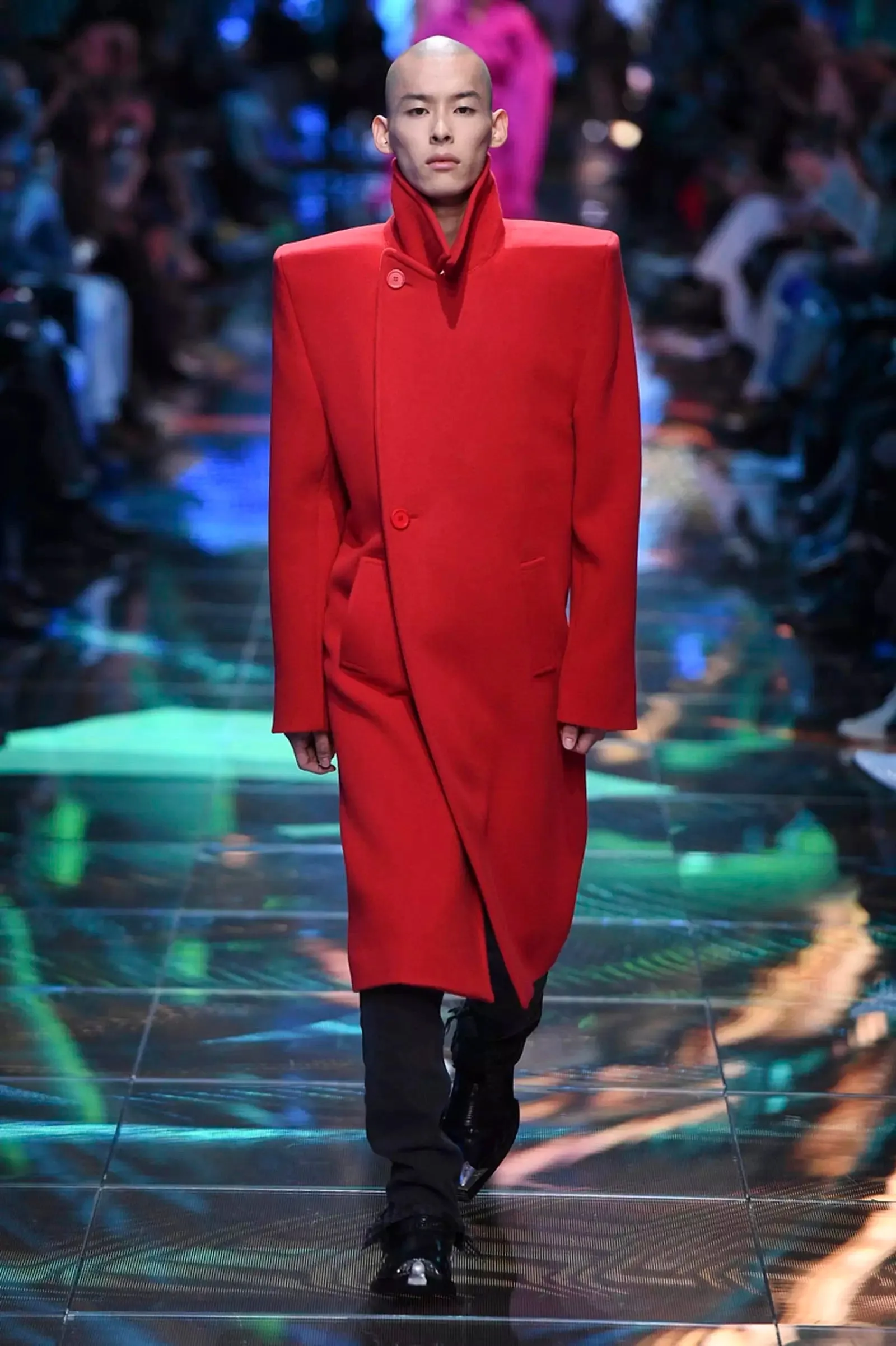 Balenciaga Ss19 runway 80s boxy shoulder red camel wool coat jacket 44