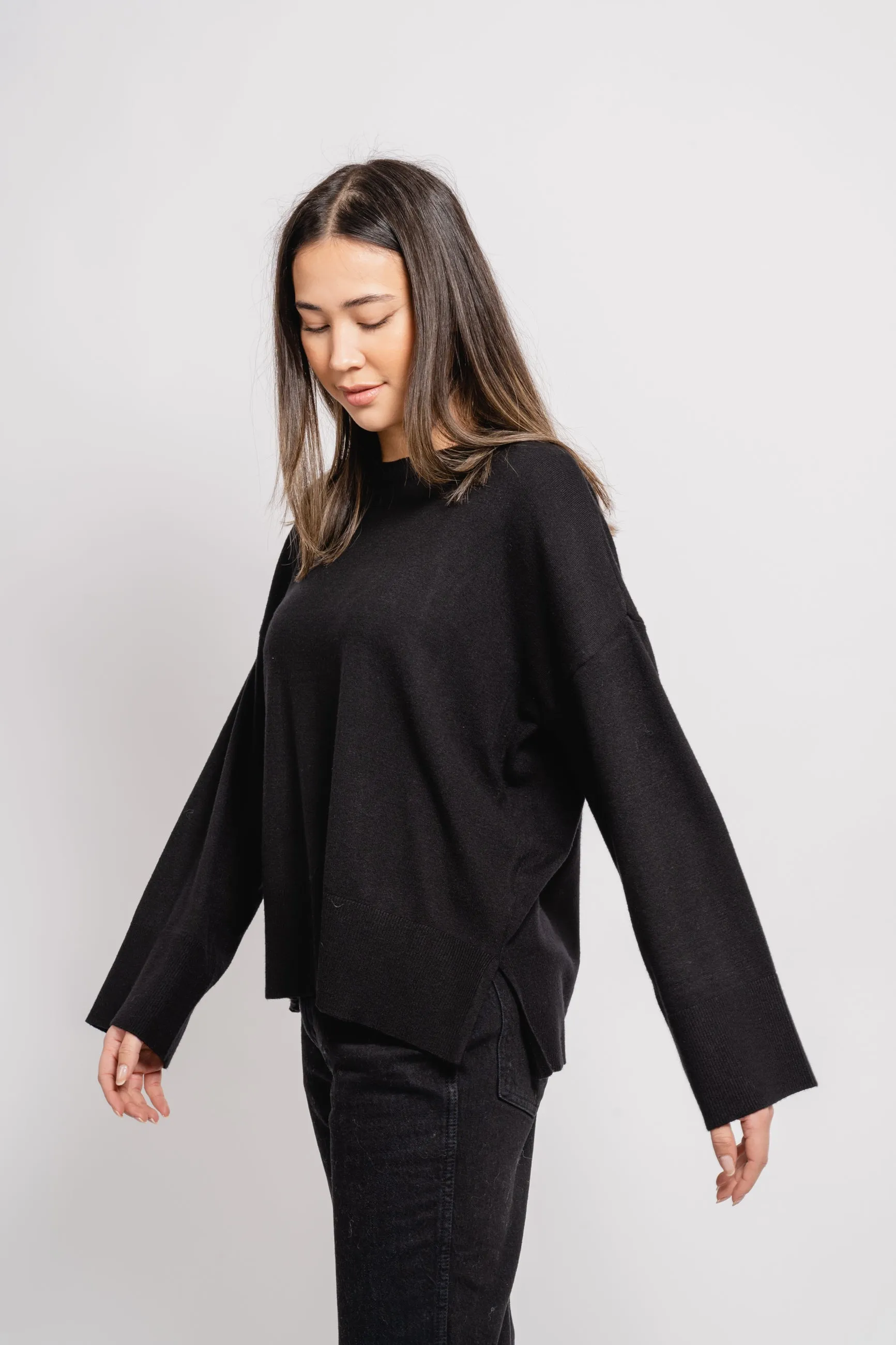 Dalinda Rachelle Pullover - Black
