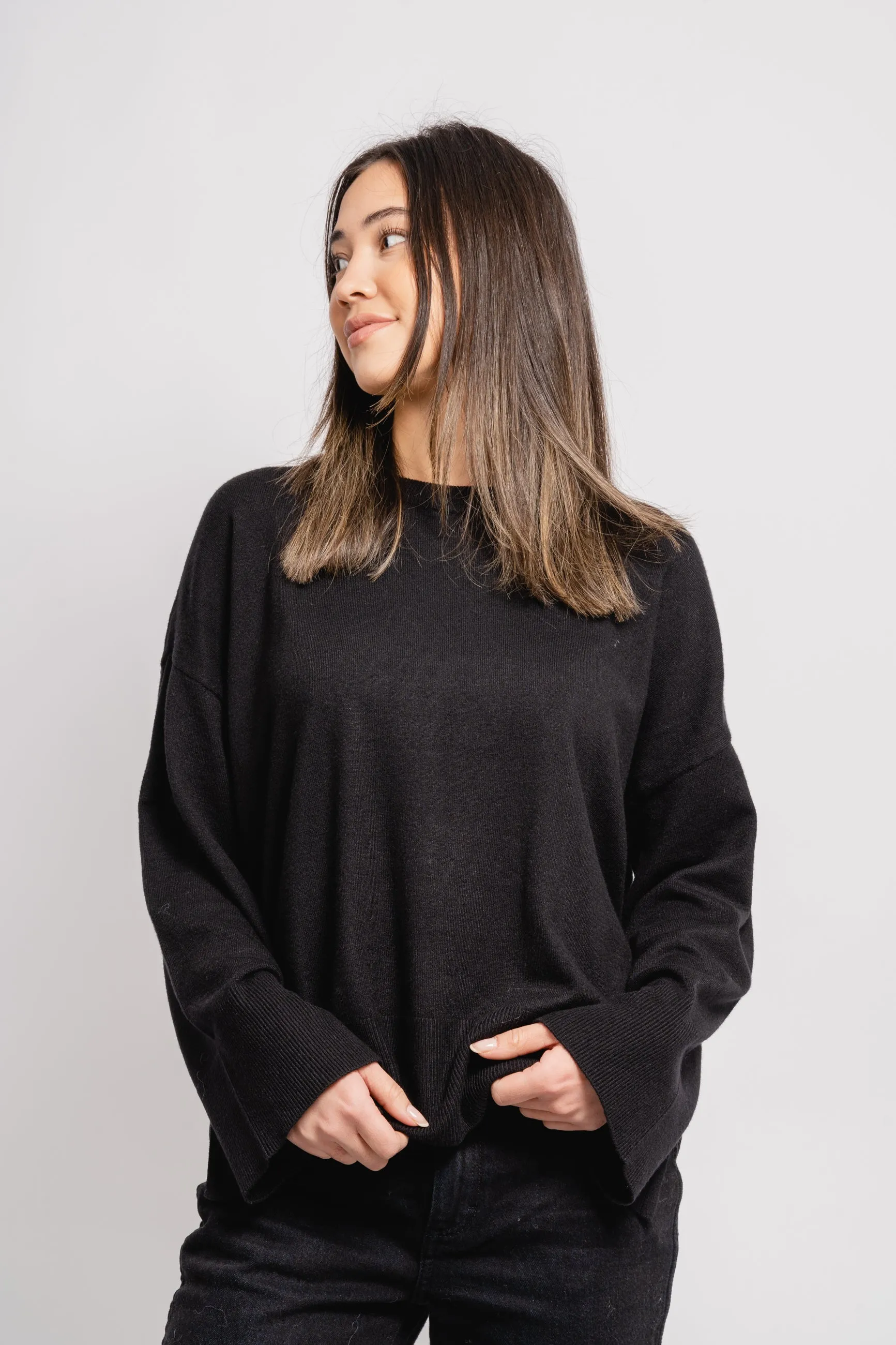 Dalinda Rachelle Pullover - Black