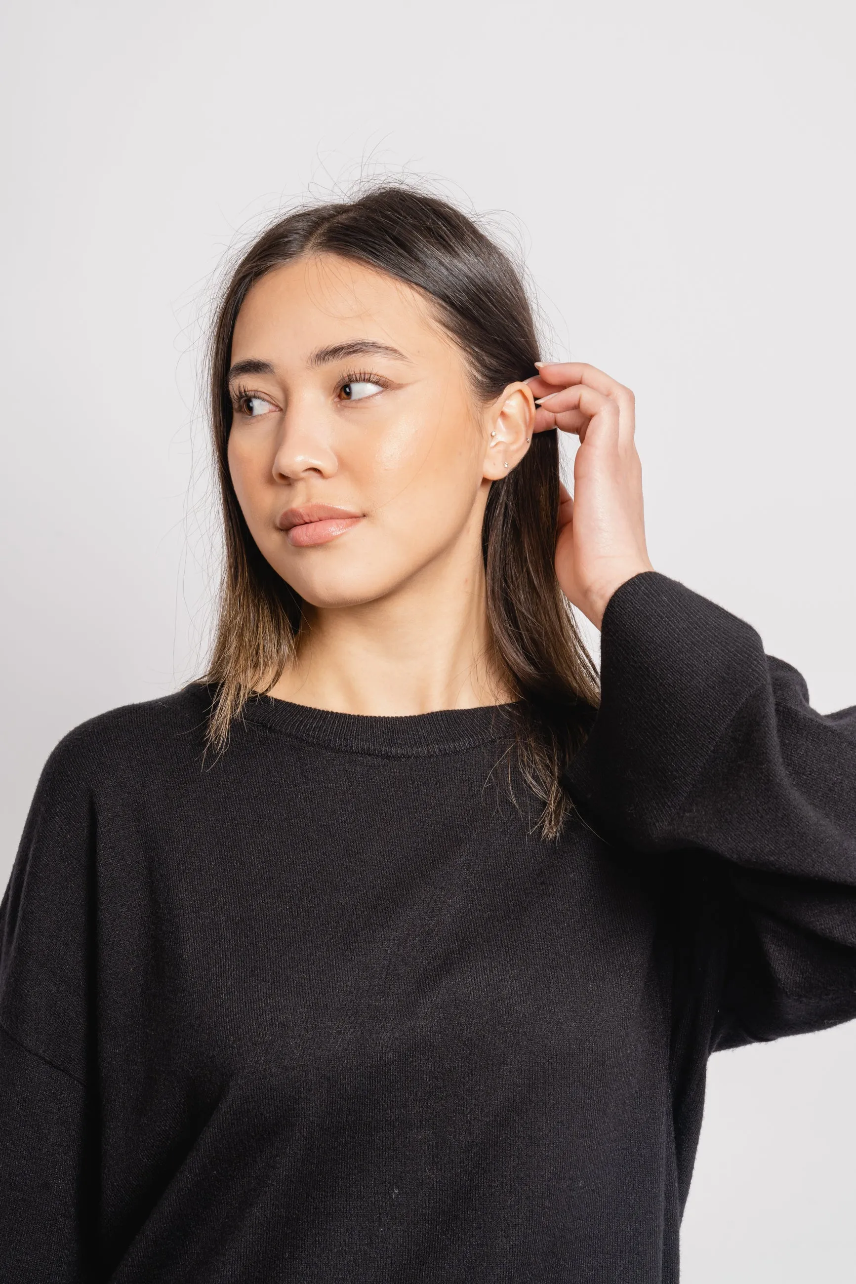 Dalinda Rachelle Pullover - Black